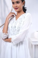White 2 Pcs round hem Gaun Set